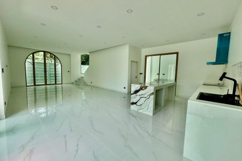 Maison à Pattaya, Thaïlande 5 chambres № 155694 - photo 12