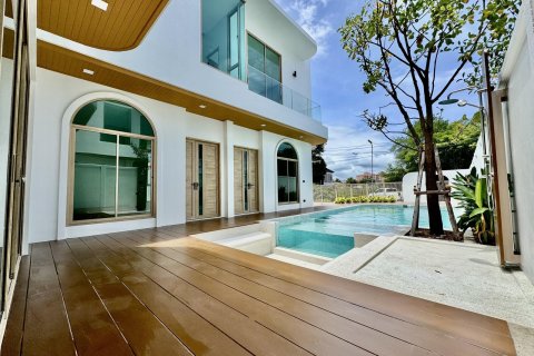 Maison à Pattaya, Thaïlande 5 chambres № 155694 - photo 9