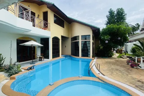 Maison à Pattaya, Thaïlande 6 chambres № 155696 - photo 2