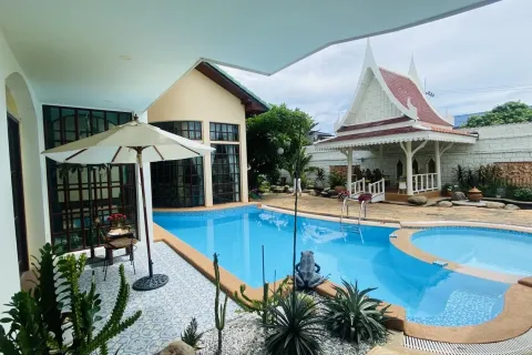 Maison à Pattaya, Thaïlande 6 chambres № 155696 - photo 3