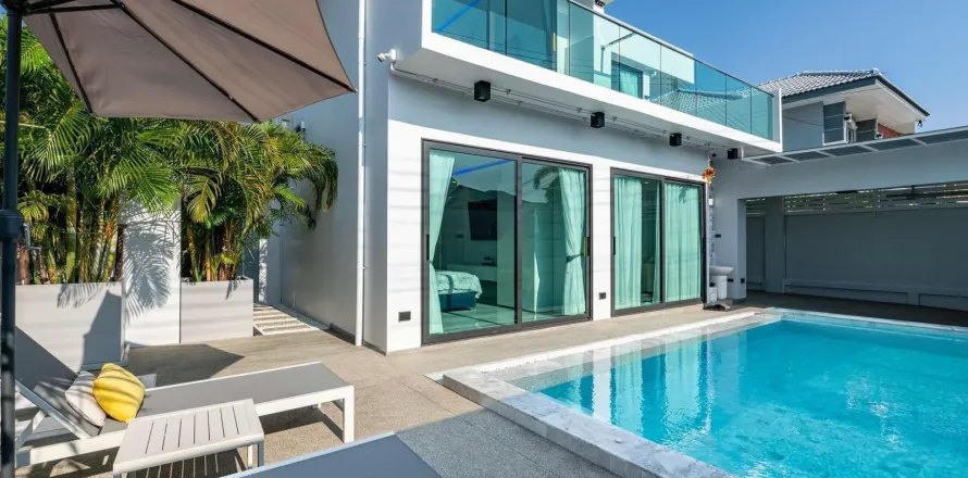 Villa à Pattaya, Thaïlande 5 chambres № 155698