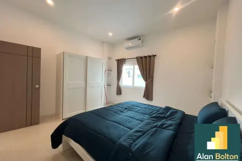 Casa de 3 dormitorios en Pattaya, Tailandia № 211324 - foto 9