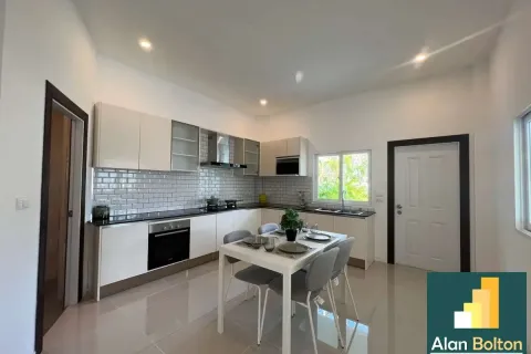 Casa de 3 dormitorios en Pattaya, Tailandia № 211324 - foto 8