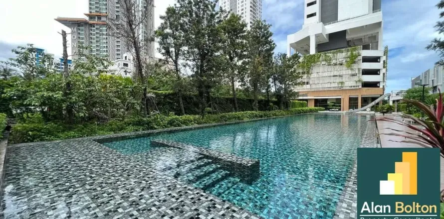 Condominio de 3 dormitorios en Jomtien Beach, Pattaya, Tailandia № 211323
