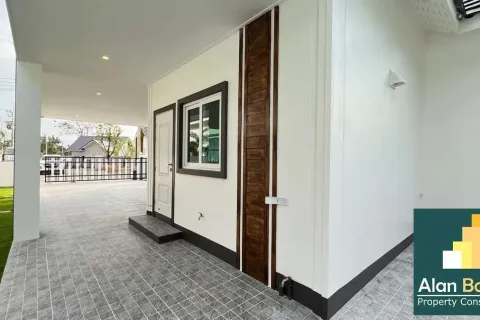 Casa de 3 dormitorios en Pattaya, Tailandia № 211325 - foto 16