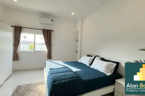 Casa de 3 dormitorios en Pattaya, Tailandia № 211325 - foto 7