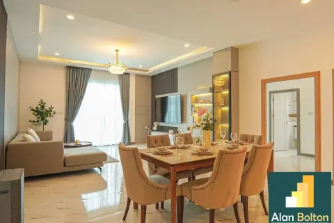 Casa de 4 dormitorios en Jomtien Beach, Pattaya, Tailandia № 211326 - foto 18
