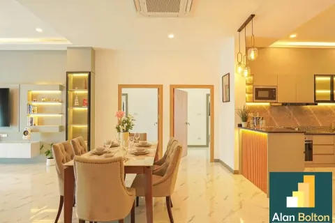 Casa de 4 dormitorios en Jomtien Beach, Pattaya, Tailandia № 211326 - foto 19