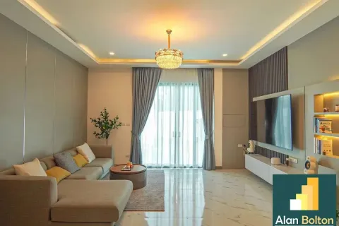 Casa de 4 dormitorios en Jomtien Beach, Pattaya, Tailandia № 211326 - foto 16