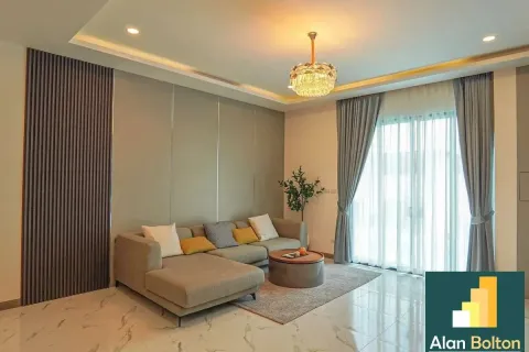 Casa de 4 dormitorios en Jomtien Beach, Pattaya, Tailandia № 211326 - foto 15