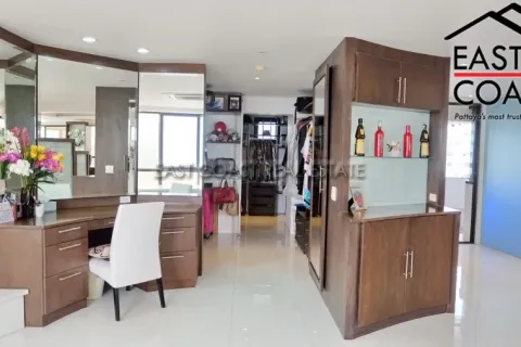 Condominio de 2 dormitorios en Jomtien Beach, Pattaya, Tailandia № 212234 - foto 29