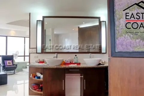 Condominio de 2 dormitorios en Jomtien Beach, Pattaya, Tailandia № 212234 - foto 24