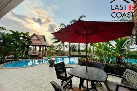 Casa de 4 dormitorios en Pattaya, Tailandia № 212239 - foto 19