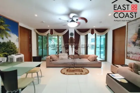 Condo in Pattaya, Thailand, 4 bedrooms № 212236
