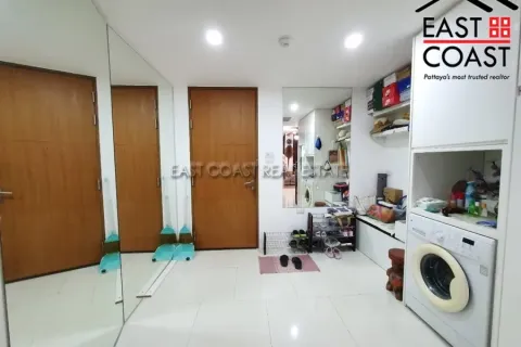 Condominio de 4 dormitorios en Pattaya, Tailandia № 212236 - foto 4