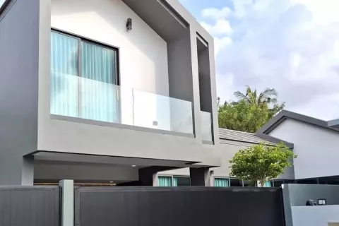 Вилла в Паттайе, Таиланд с 3 спальнями № 145541 - фото 1