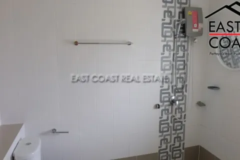 Casa de 3 dormitorios en Pattaya, Tailandia № 212556 - foto 17