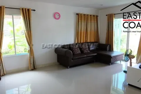 Casa de 3 dormitorios en Pattaya, Tailandia № 212556 - foto 8