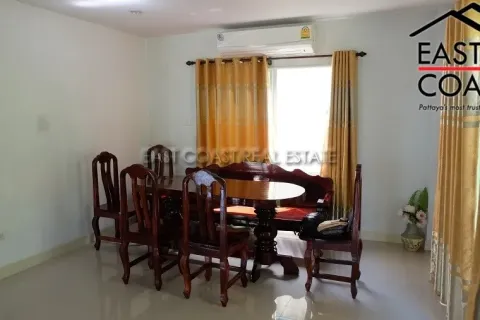 Casa de 3 dormitorios en Pattaya, Tailandia № 212556 - foto 9