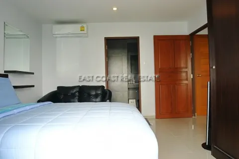 Condominio de 2 dormitorios en Jomtien Beach, Pattaya, Tailandia № 212561 - foto 7
