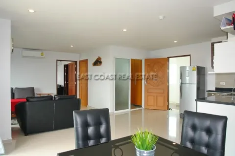 Condominio de 2 dormitorios en Jomtien Beach, Pattaya, Tailandia № 212561 - foto 3