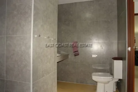 Condominio de 2 dormitorios en Jomtien Beach, Pattaya, Tailandia № 212561 - foto 16