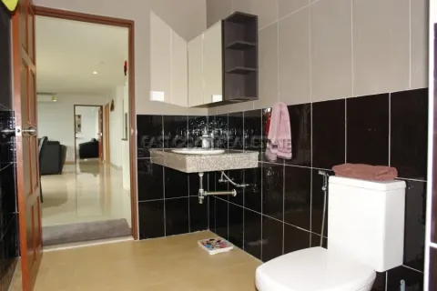 Condominio de 2 dormitorios en Jomtien Beach, Pattaya, Tailandia № 212561 - foto 9
