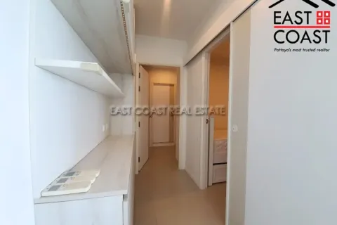 Condominio de 2 dormitorios en Jomtien Beach, Pattaya, Tailandia № 212562 - foto 8