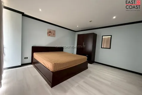 Condominio de 2 dormitorios en Jomtien Beach, Pattaya, Tailandia № 212558 - foto 10