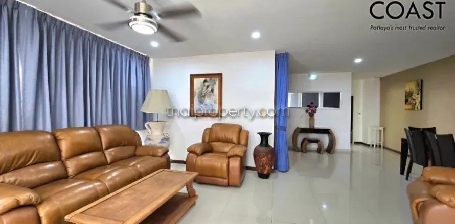 Casa de 3 dormitorios en Pattaya, Tailandia № 212557