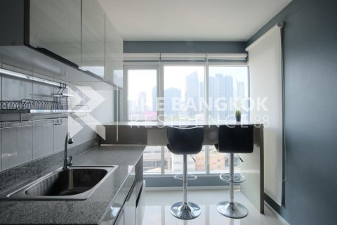 Condo in Bangkok, Thailand, 1 bedroom № 184295 - photo 4