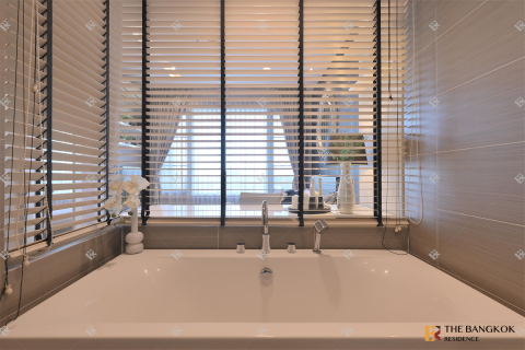 Condo in Bangkok, Thailand, 2 bedrooms № 184294 - photo 7