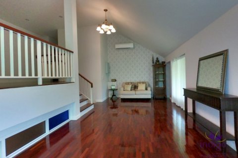 Дом в Чиангмае, Таиланд с 5 спальнями  № 162582 - фото 16