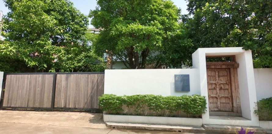 Дом в Чиангмае, Таиланд с 5 спальнями  № 162582