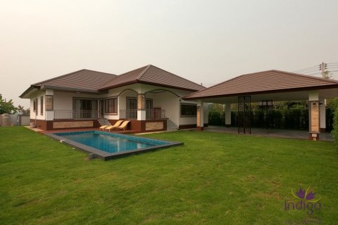 Дом в Чиангмае, Таиланд с 4 спальнями  № 162581 - фото 1