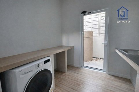 Дом в Бан Лам Лук Ка, Таиланд с 3 спальнями  № 156494 - фото 9