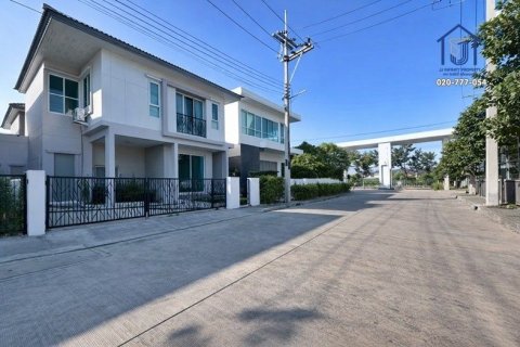 Дом в Бан Лам Лук Ка, Таиланд с 3 спальнями  № 156494 - фото 2