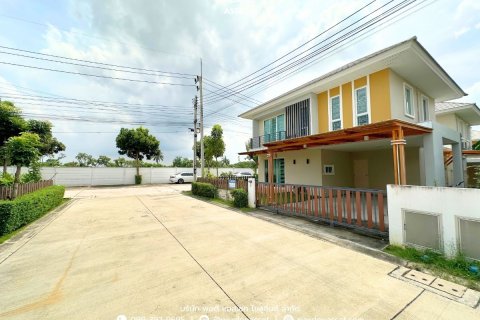 House in Nakhon Pathom, Thailand 3 bedrooms № 156493 - photo 22