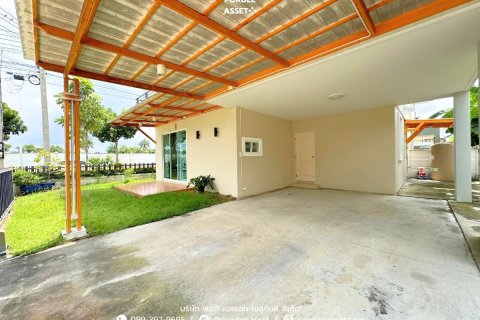 House in Nakhon Pathom, Thailand 3 bedrooms № 156493 - photo 3