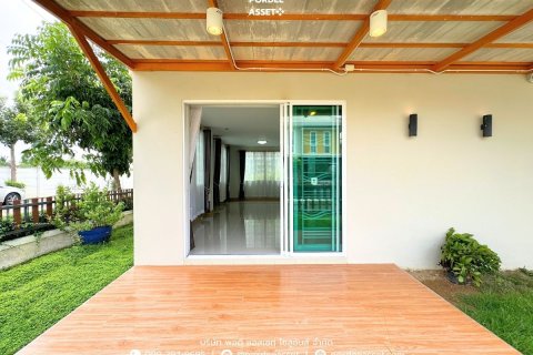 House in Nakhon Pathom, Thailand 3 bedrooms № 156493 - photo 20