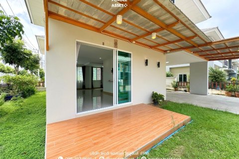 House in Nakhon Pathom, Thailand 3 bedrooms № 156493 - photo 4