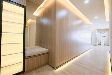 Condo in Watthana, Bangkok, Thailand, 2 bedrooms  № 156488 - photo 9