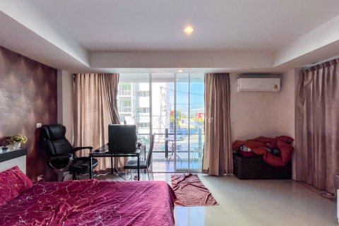Condo in Pattaya, Thailand, 1 bedroom № 205135 - photo 3