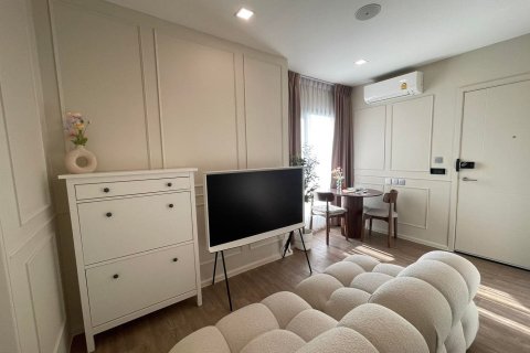 Studio in the Condo in Khlong Toei, Bangkok, Thailand  № 169166