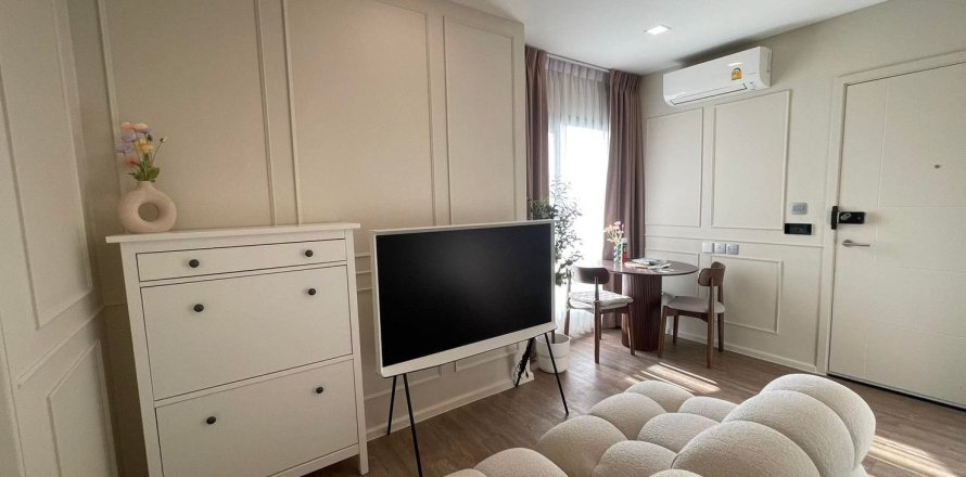 Studio in the Condo in Khlong Toei, Bangkok, Thailand  № 169166