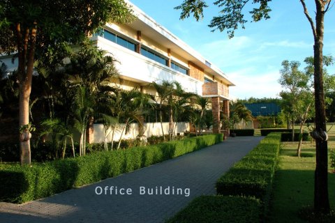 Land in Rayong, Thailand 46400 sq.m. № 169164 - photo 2