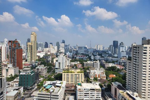 Кондоминиум с 2 спальнями в Ваттхане, Бангкок, Таиланд № 151713 - фото 1