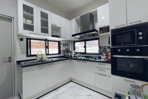 Maison à Bang Kaeo, Thaïlande 4 chambres № 135900 - photo 5