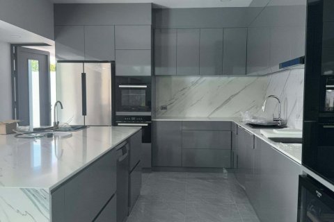 Вилла в Паттайе, Таиланд с 5 спальнями  № 145320 - фото 4