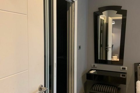 Studio in the Condo in Khlong Toei, Bangkok, Thailand  № 149304 - photo 5